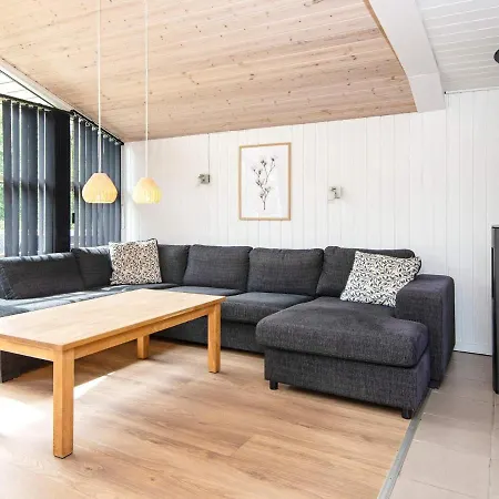 8 Person In Hemmet Holiday home Falen