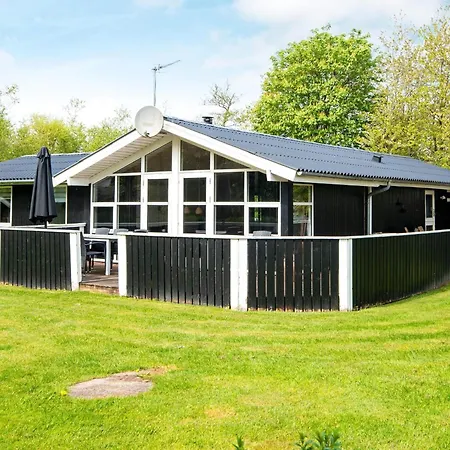 8 Person In Hemmet Ferienhaus